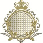 Moldura e Arabescos com Coroa em Aplique e Crivo